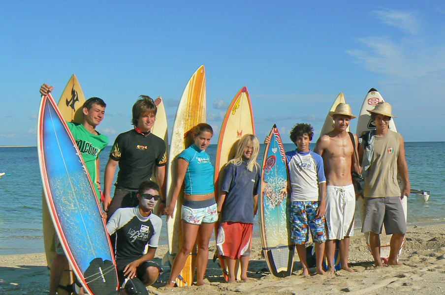 Surfeurs et surfeuses, l'équipe d'Anakao prête au combat